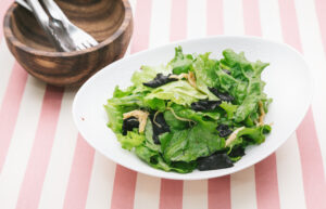 生野菜サラダで食物酵素を補給！